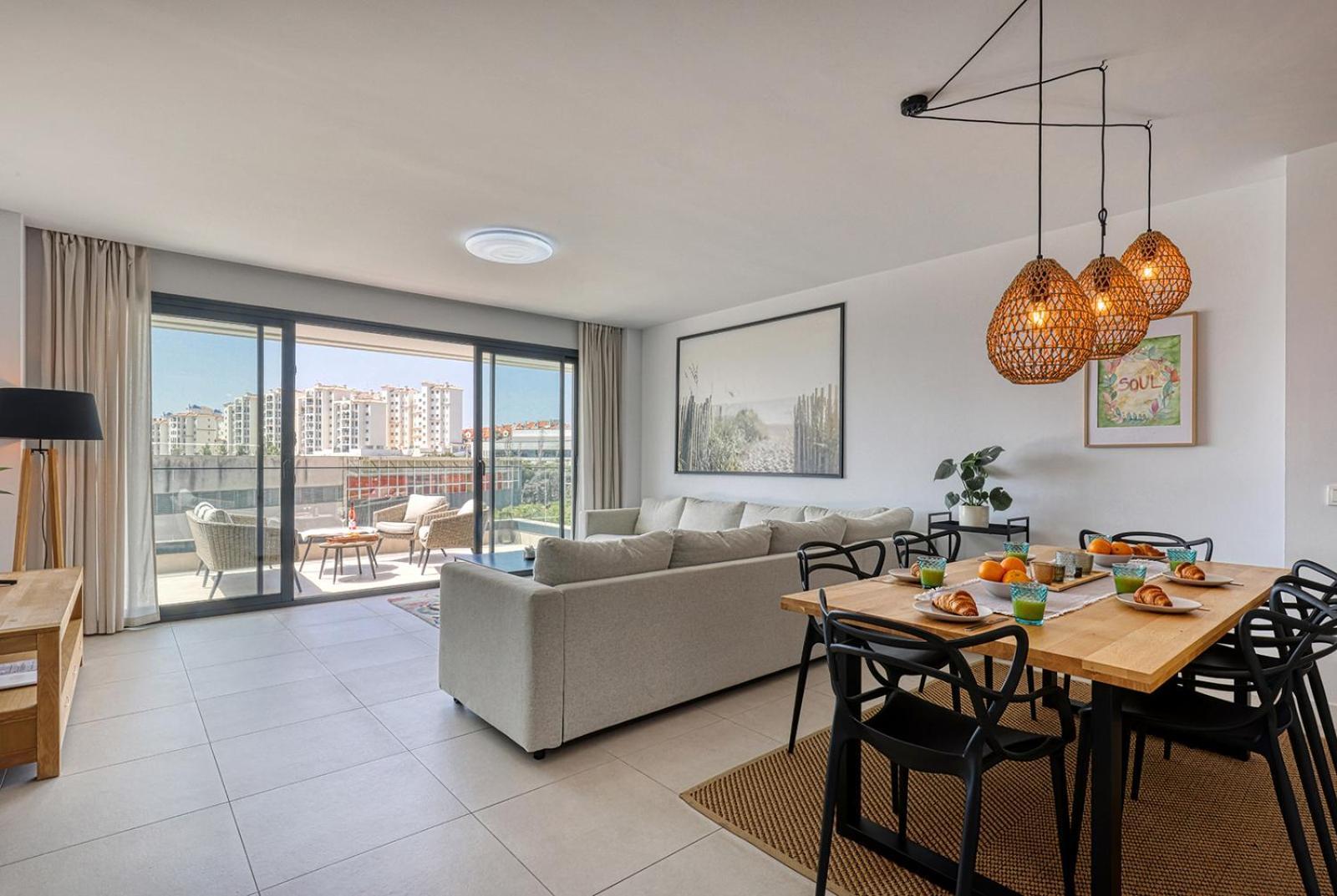 Estepona Place - Spacious Family City Apartment Dış mekan fotoğraf